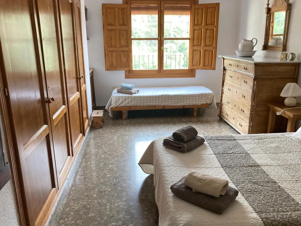 Holiday home La Alberquilla, Un Oasis Con Piscina En Quentar Villa