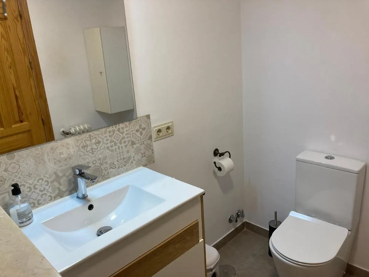 Holiday home La Alberquilla, Un Oasis Con Piscina En Quentar Villa